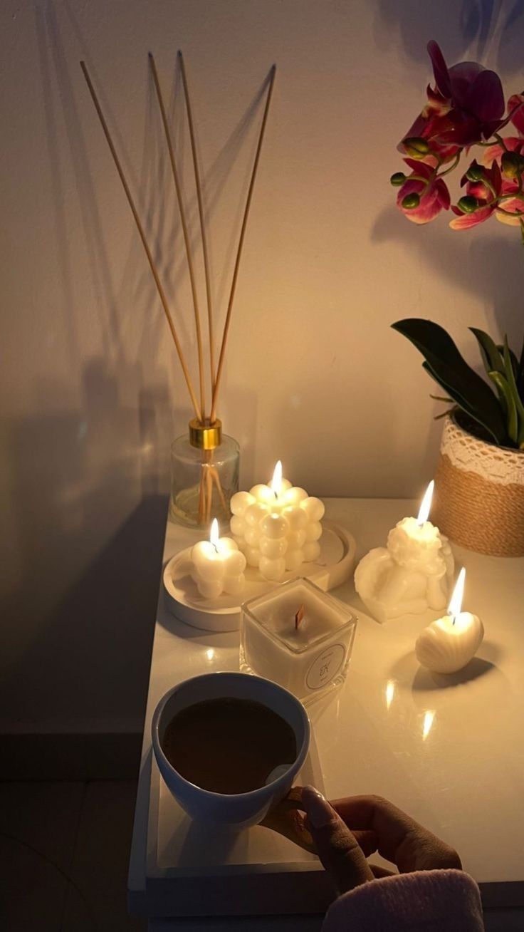 نقش شمع های معطر در آروماتراپی: کاهش استرس و بهبود خواب